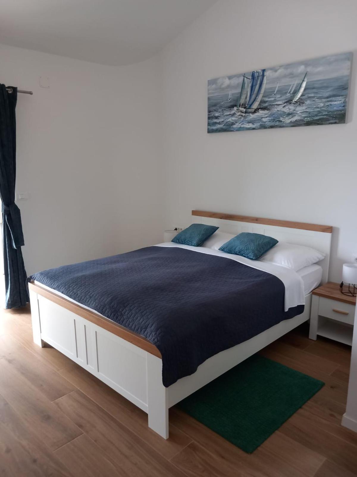 Apartmani Luni Premantura Exteriér fotografie